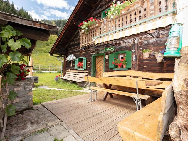 Stoffalmhütte